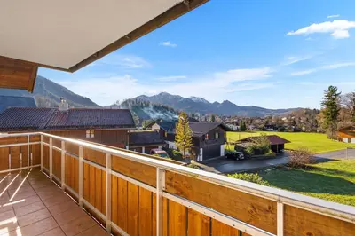 Ein allgemeiner Bergblick oder ein Berglick von der Ferienwohnung aus