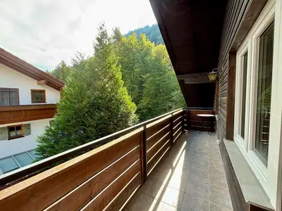 Ein allgemeiner Bergblick oder ein Berglick von der Ferienwohnung aus