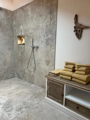 Ein Badezimmer in der Unterkunft Farmhouse 1567 - Die Ranch