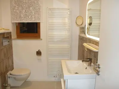 Ein Badezimmer in der Unterkunft Holiday apartment with 2 bedrooms