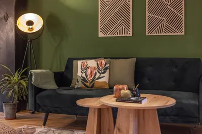 Ein Sitzbereich in der Unterkunft Design Apartment No 3 Gmund am Tegernsee by BALANCED