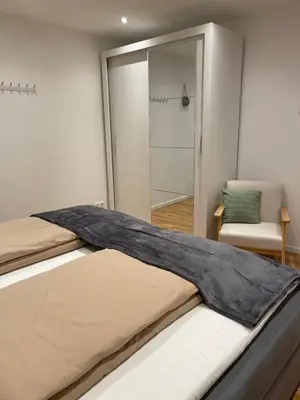 Ein Bett oder Betten in einem Zimmer der Unterkunft 1,5-Zimmer, Top ausgestattet, 4 Pers, Souterrain, Self Check-in, Parkplatz, Netflix & Amazon Prime