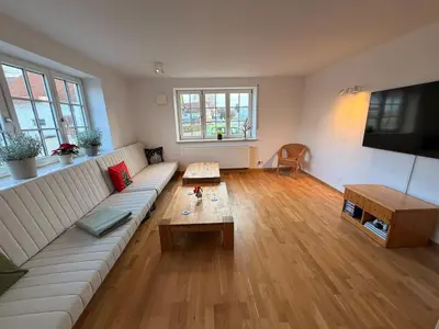 TV/Unterhaltungsangebot in der Unterkunft Country House near Munich - Terrace & Fireplace!