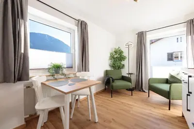 Ein Sitzbereich in der Unterkunft Heu22 Frühlingserwachen