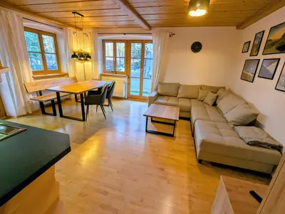 Ein Sitzbereich in der Unterkunft Geigerhof Bad Heilbrunn