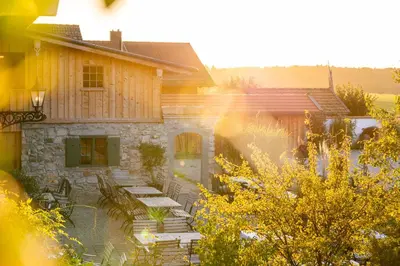Das Gebäude in dem sich die Ferienwohnung befindet
