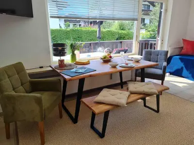 Ein Sitzbereich in der Unterkunft Ferienwohnung Katja II mit Kramerblick