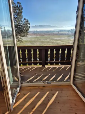 Ein Balkon oder eine Terrasse in der Unterkunft The Staffelsee Lodge