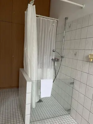 Ein Badezimmer in der Unterkunft Kloster Altenhohenau