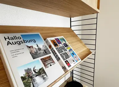 Die Bibliothek in der Ferienwohnung