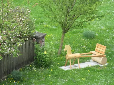 Ein Garten an der Unterkunft Lippschneiderhof Urlaub auf dem Bauernhof