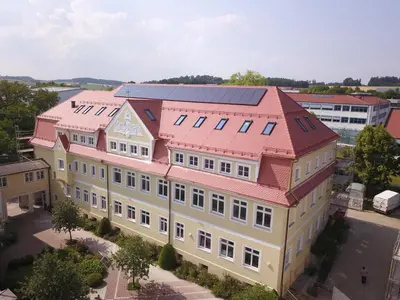 Das Gebäude in dem sich das Hotel befindet