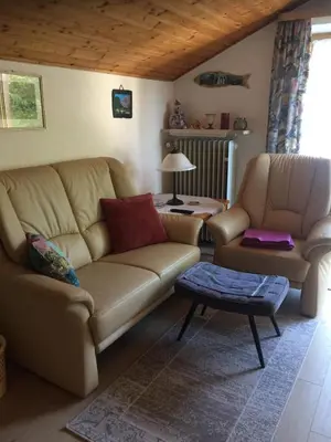 Ein Sitzbereich in der Unterkunft Haus Schwab