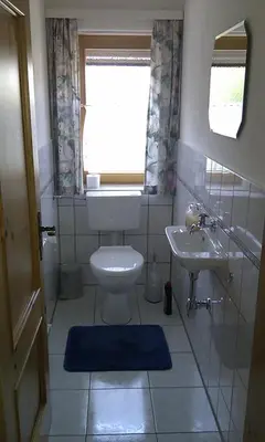 Ein Badezimmer in der Unterkunft Haus Schwab