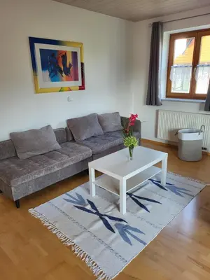 Ein Sitzbereich in der Unterkunft Ferienwohnung Czanderl