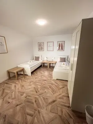 Ein Bett oder Betten in einem Zimmer der Unterkunft C4S - COME4STAY - Töging - InnStay - 3 Zi Apartment in Töging - 7Personen - Küche - Badezimmer - Balkon - SmartTV - WLAN