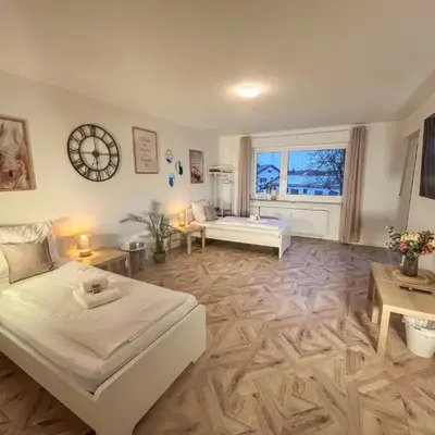 C4S - COME4STAY - Töging - InnStay - 3 Zi Apartment in Töging - 7Personen - Küche - Badezimmer - Balkon - SmartTV - WLAN