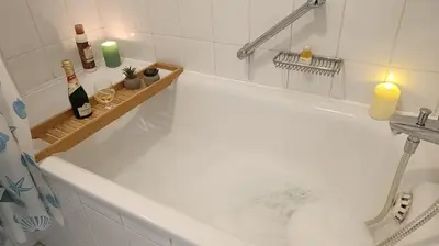 Ein Badezimmer in der Unterkunft Modern Living Göggingen, 4 Min zur Messe, Tram 50m