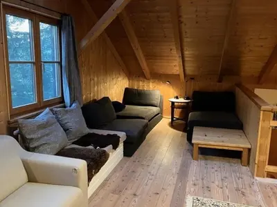 Ein Sitzbereich in der Unterkunft Hütte im Moor