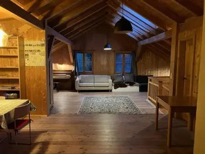 Ein Sitzbereich in der Unterkunft Hütte im Moor