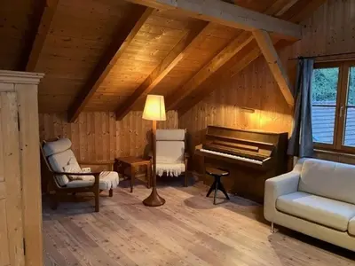 Ein Sitzbereich in der Unterkunft Hütte im Moor
