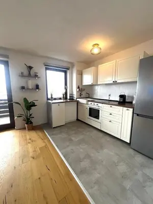 Küche/Küchenzeile in der Unterkunft Gemütliche Ferienwohnung Zugspitzblick in Oberau