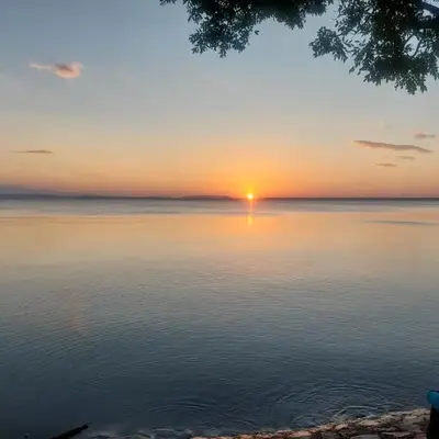 ChiemSeeNest - romantische Ferienwohnung am Chiemsee mit Sommer Seezugang