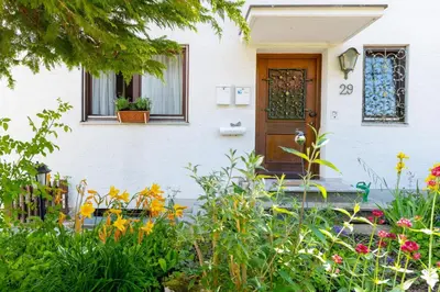 Ein Garten an der Unterkunft Ferienwohnung Saskia