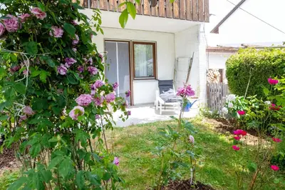 Ein Garten an der Unterkunft Ferienwohnung Saskia