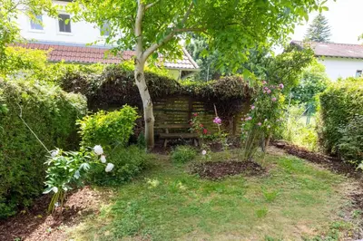 Ein Garten an der Unterkunft Ferienwohnung Saskia