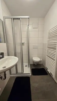 Ein Badezimmer in der Unterkunft Wirt zSeifriedswörth