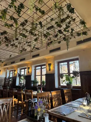 Ein Restaurant oder anderes Speiselokal in der Unterkunft Weissenfelder Guest House & Restaurant