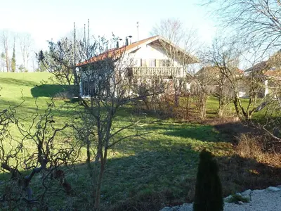 Ein Garten an der Unterkunft Apartment Haus Monika by Interhome