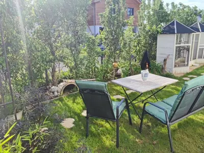 Ein Garten an der Unterkunft Apartment Gemütliches Appartement in Rettenbach Am Auerberg by Interhome