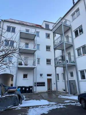 Das Gebäude in dem sich die Ferienwohnung befindet
