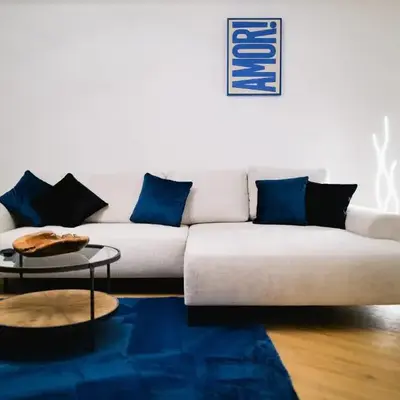 Spacious City Apartment Parking WiFi 6 Pax