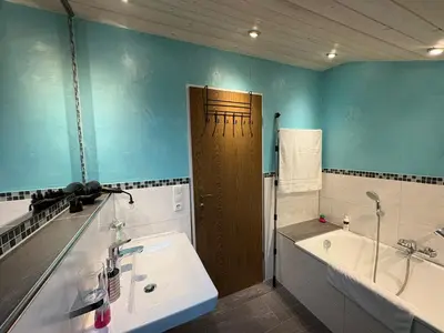 Ein Badezimmer in der Unterkunft Zugspitze 67 mit SAUNA in Farchant bei Garmisch-Partenkirchen