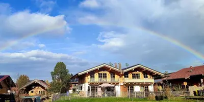 Das Gebäude in dem sich die Ferienwohnung befindet