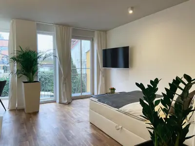 Grundriss der Unterkunft Stylish Business Apartment with sunny balcony, private garage, Free WLAN!