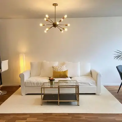 Stylish Business Apartment with sunny balcony