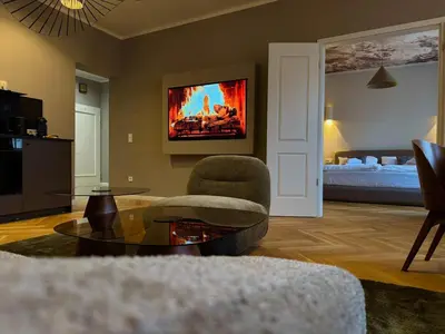 TV/Unterhaltungsangebot in der Unterkunft Designer-Apartment - Top-Lage - Fuggerei