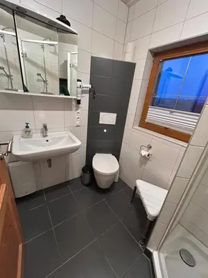 Ein Badezimmer in der Unterkunft Feriendorf Via Claudia Haus Heimatliebe