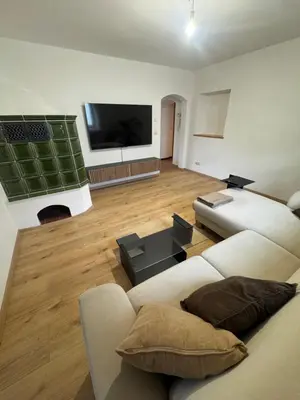 TV/Unterhaltungsangebot in der Unterkunft Moderne große Wohnung mit Garten