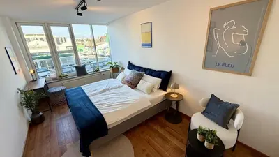 Ein Bett oder Betten in einem Zimmer der Unterkunft BeckHomes Munich, Stylish, central & modern 3BR Apartment up to 7 Pax