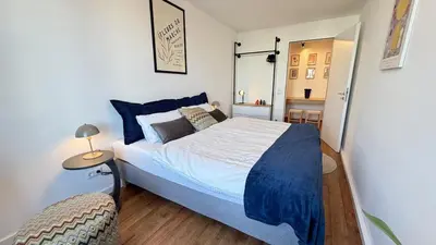 Ein Bett oder Betten in einem Zimmer der Unterkunft BeckHomes Munich, Stylish, central & modern 3BR Apartment up to 7 Pax