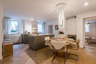 Ein Sitzbereich in der Unterkunft Modernes Design-Apartment in Augsburger Altstadt