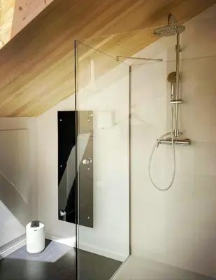Ein Badezimmer in der Unterkunft Alpine Chalet With Heated Pool In Lenggries