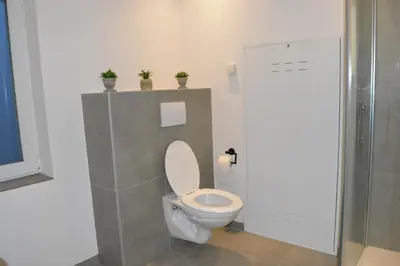 Ein Badezimmer in der Unterkunft Modernes Dachgeschoss