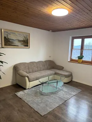 Ein Sitzbereich in der Unterkunft 3 Zimmer Wohnung in Wasserburg am Inn