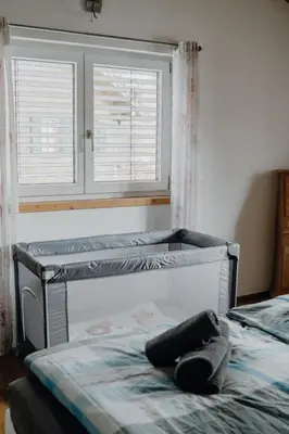 Ein Bett oder Betten in einem Zimmer der Unterkunft Franzl's Bergnest